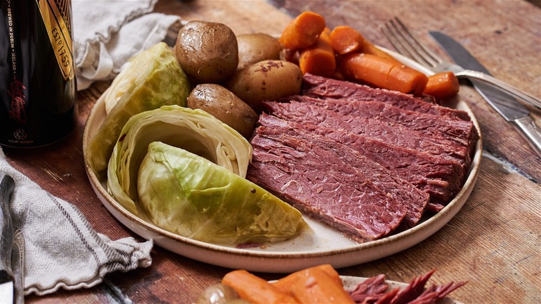 sliced corned beef on plate