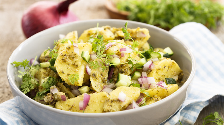 Fresh pesto potato salad 