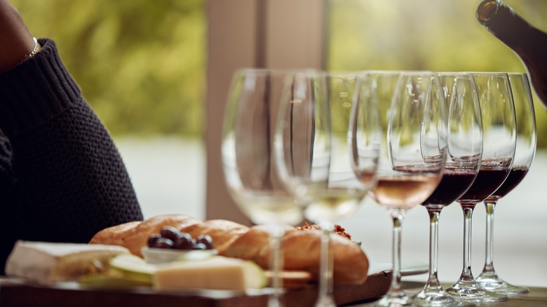 Wine tasting with foods