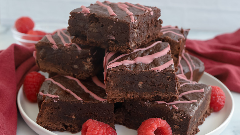 brownies with pink stripes