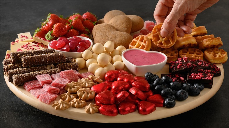 dessert charcuterie board