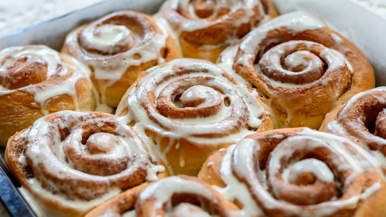 Cinnamon rolls