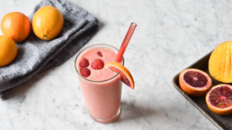 blood orange juice in glass