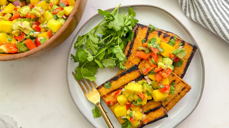 grilled tofu with salsa plated