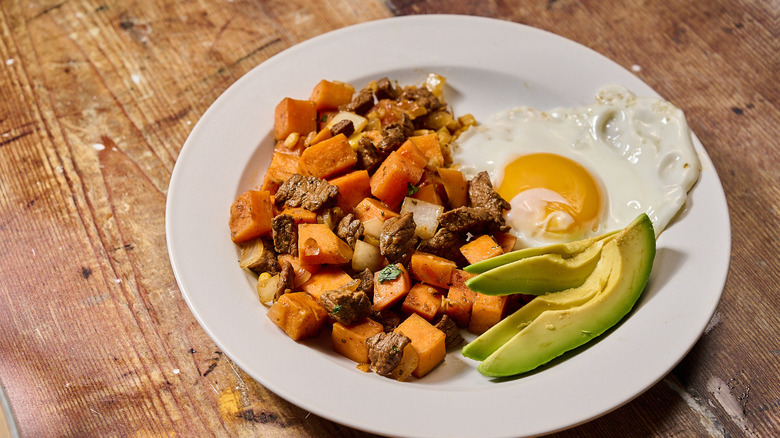 guajillo steak hash on plate