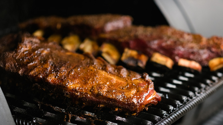 beef ribs cooked in smoker