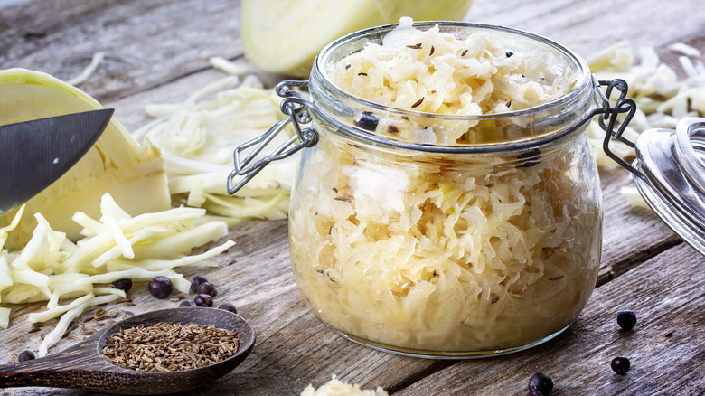 sauerkraut in jar 