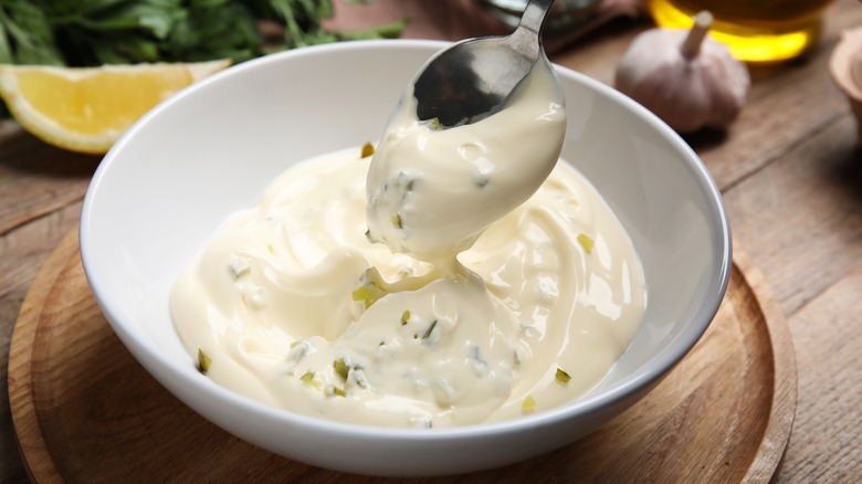 Tartar sauce in bowl