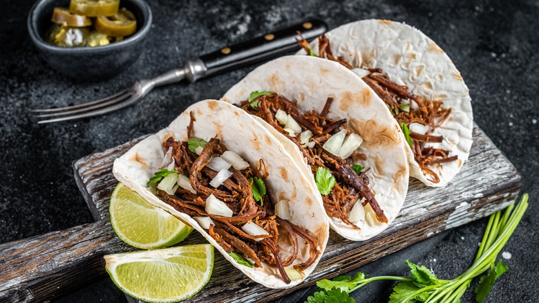 Pork tacos with lime and cilantro